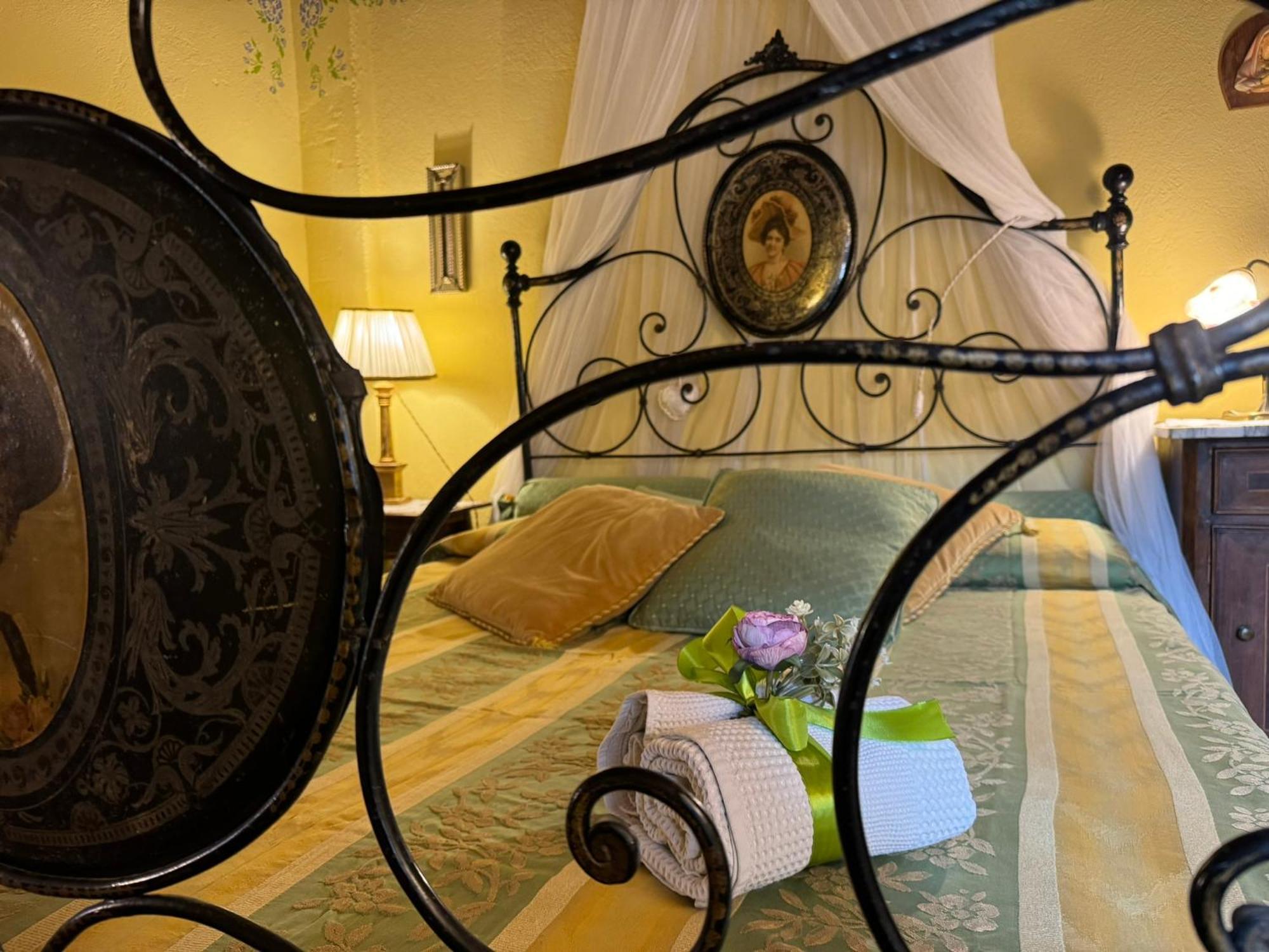 Casa Giulia, Il Gioiello Del Borgo Leilighet Certaldo Eksteriør bilde